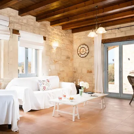 Beachfront Turquoise With Private Pool, Bbq And Ping Pong Table Chania (Crete)