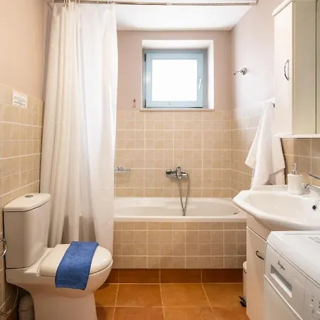 Vila Beachfront Turquoise With Private Pool, Bbq And Ping Pong Table *