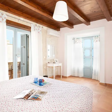 Beachfront Turquoise With Private Pool, Bbq And Ping Pong Table *