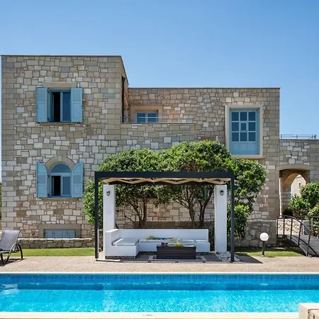 Villa Beachfront Turquoise With Private Pool, Bbq And Ping Pong Table *