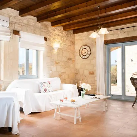 Beachfront Turquoise With Private Pool, Bbq And Ping Pong Table Villa