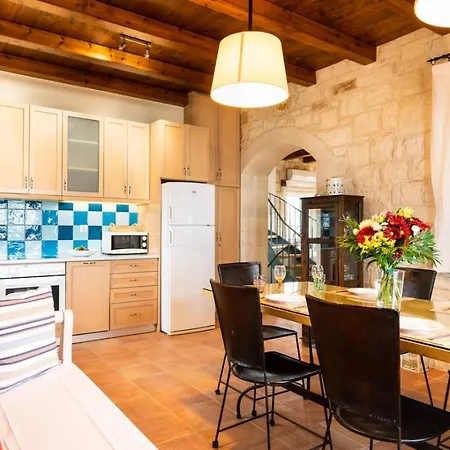 Villa Beachfront Turquoise With Private Pool, Bbq And Ping Pong Table Chania (Crete)
