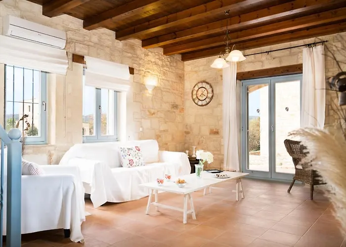 Beachfront Turquoise With Private Pool, Bbq And Ping Pong Table Chania (Crete)