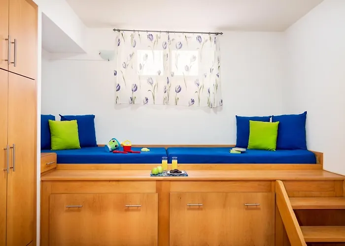 Βίλα Beachfront Turquoise With Private Pool, Bbq And Ping Pong Table Χανιά