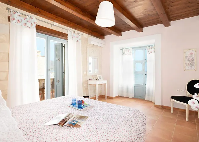 Beachfront Turquoise With Private Pool, Bbq And Ping Pong Table *