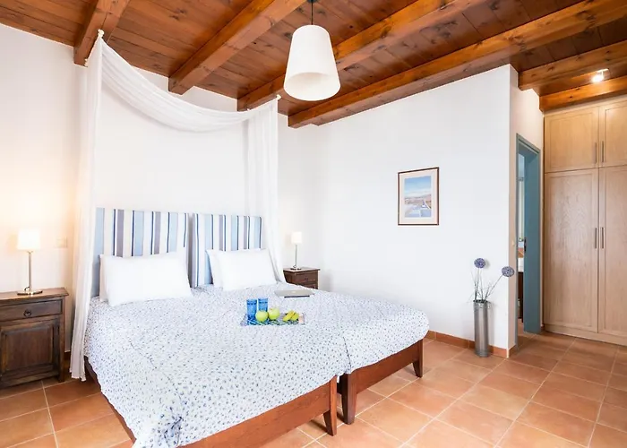 Beachfront Turquoise With Private Pool, Bbq And Ping Pong Table Villa Chania (Crete)