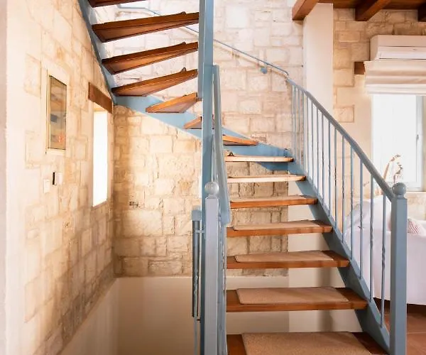 Beachfront Turquoise With Private Pool, Bbq And Ping Pong Table