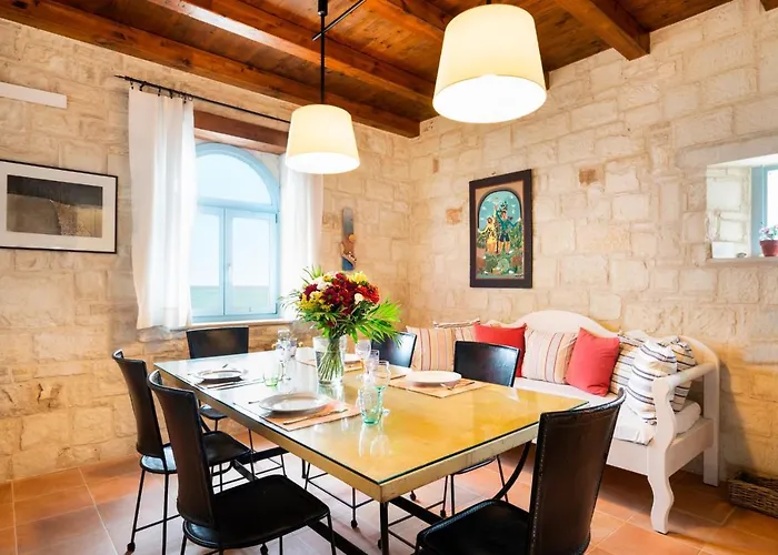 Βίλα Beachfront Turquoise With Private Pool, Bbq And Ping Pong Table Χανιά