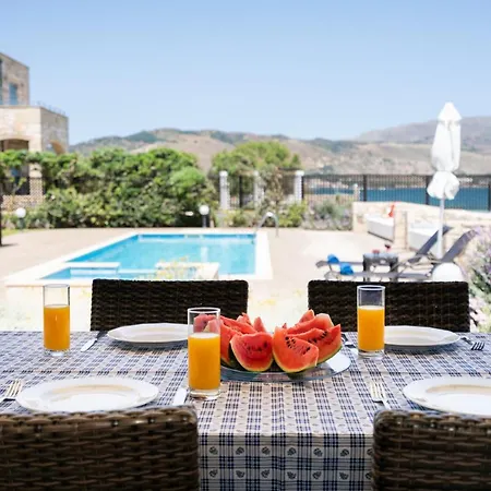 Beachfront Turquoise With Private Pool, Bbq And Ping Pong Table Villa Chania (Crete)